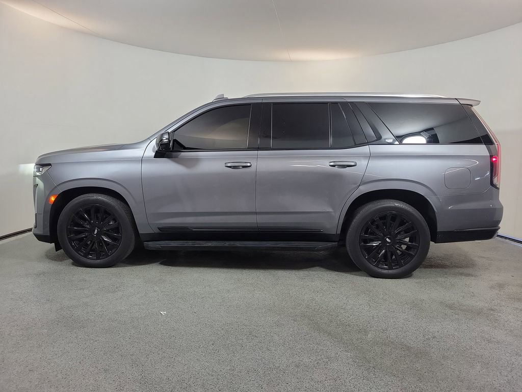 Used 2022 Cadillac Escalade Premium Luxury AWD/4WD image 4