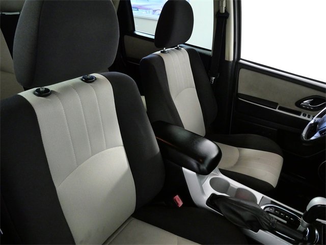 Used 2005 Mercury Mariner Luxury image 11