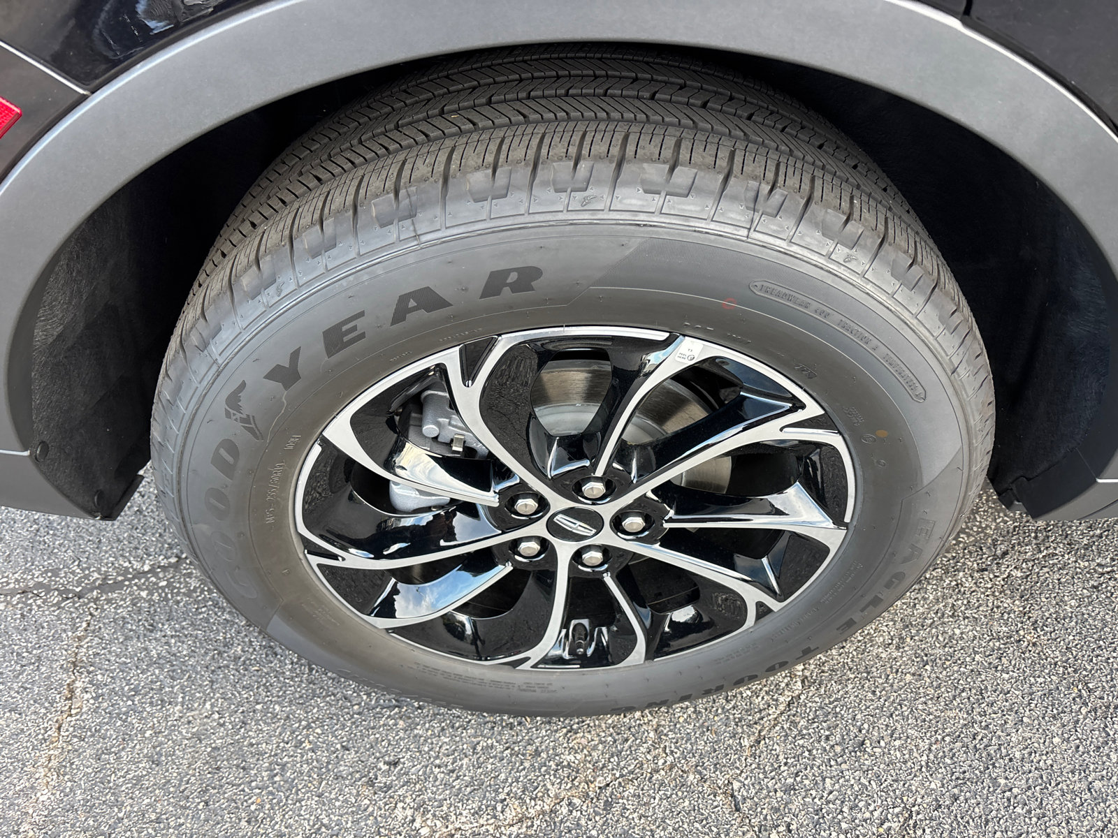 New 2026 Lincoln Nautilus Premier image 10