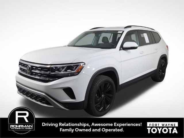 Used 2023 Volkswagen Atlas SE w/ Black Wheel Package