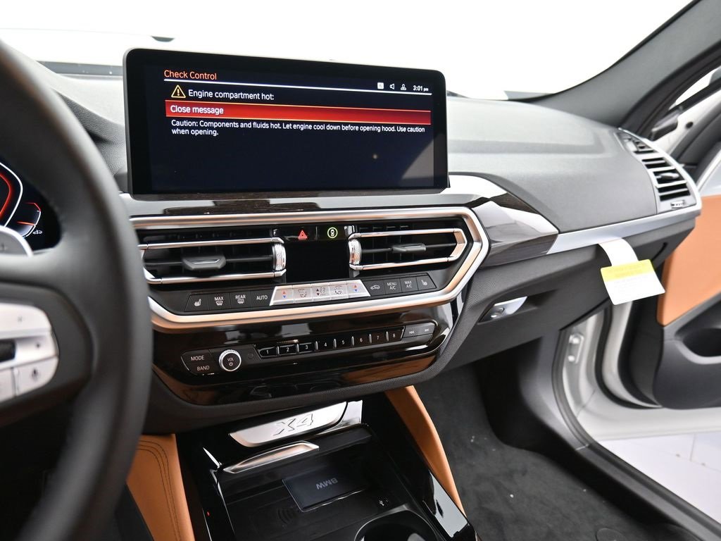 New 2025 BMW X4 xDrive30i w/ Premium Package image 18