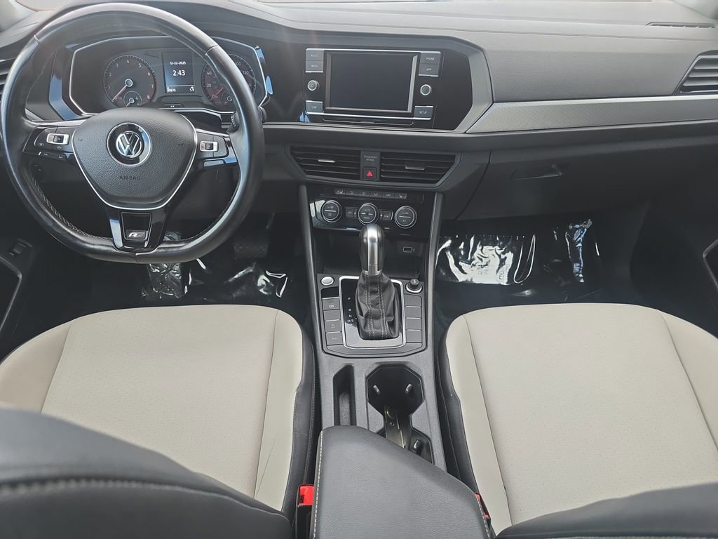 Used 2019 Volkswagen Jetta R-Line w/ R-Line Cold Weather Package image 11