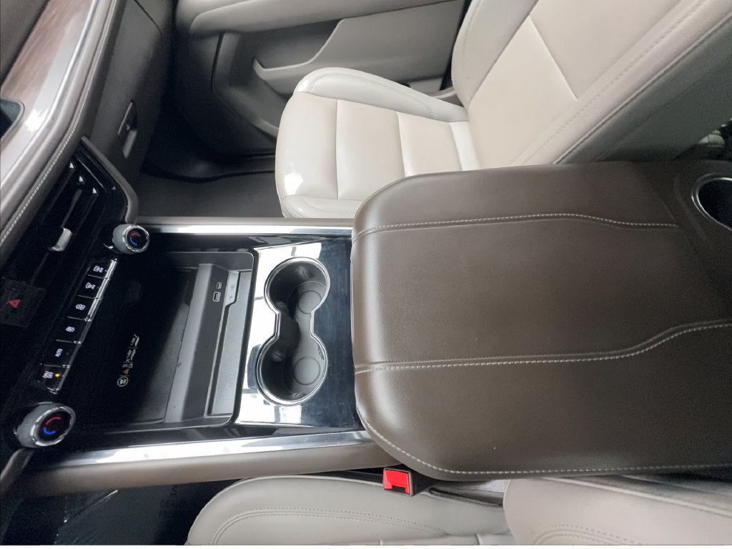 Used 2025 Chevrolet Tahoe LT RWD image 50