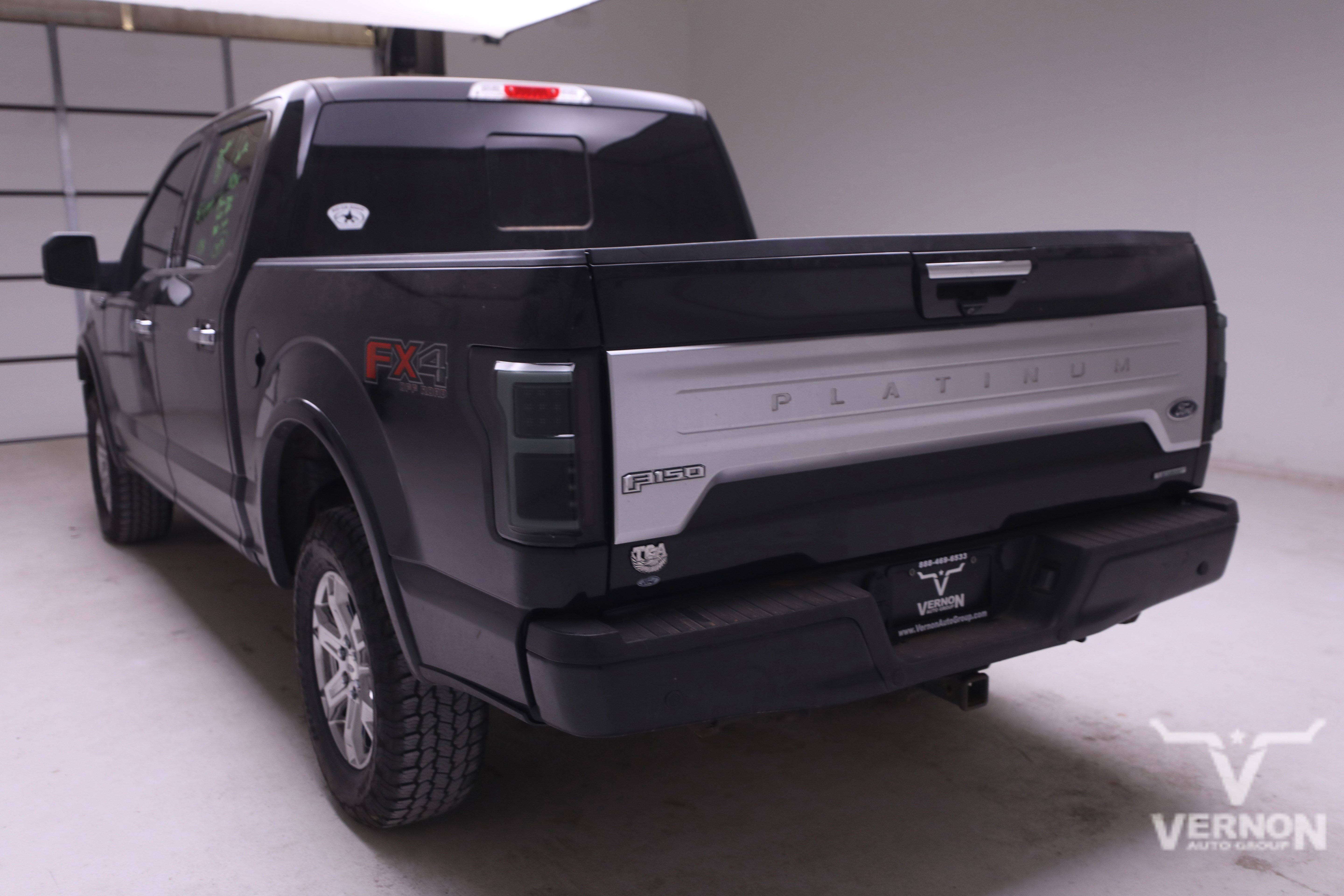 Used 2019 Ford F150 Platinum w/ Equipment Group 701A Luxury image 2