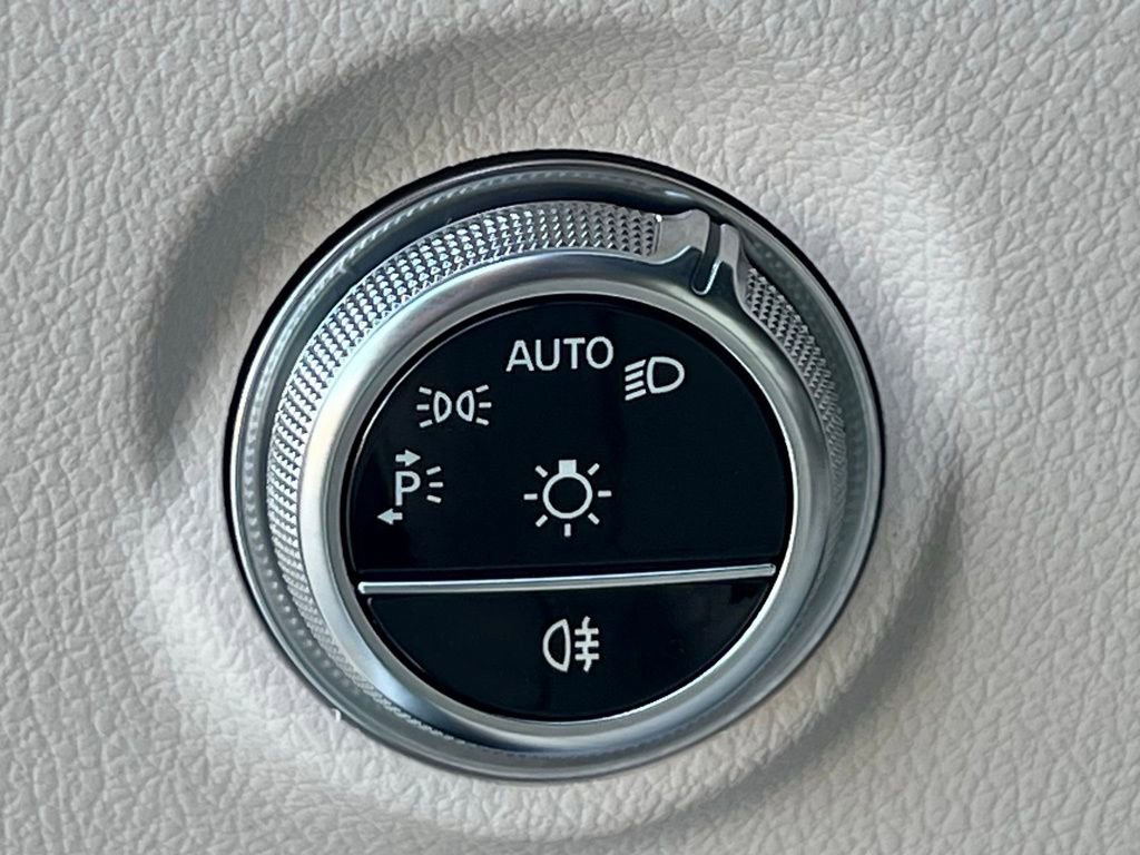 Certified 2024 Mercedes-Benz C 300 4MATIC Sedan image 23