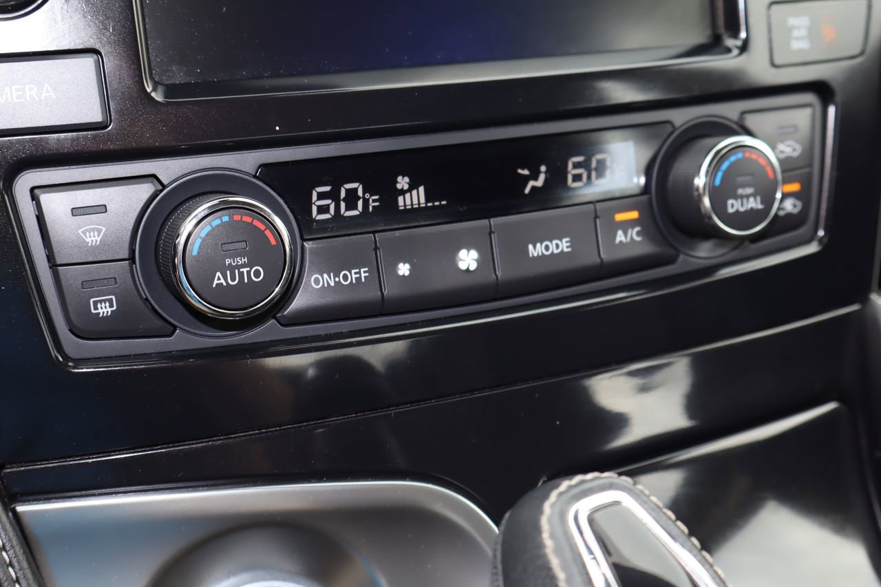 Used 2022 Nissan Maxima Platinum w/ Sport Mat Group FWD image 19