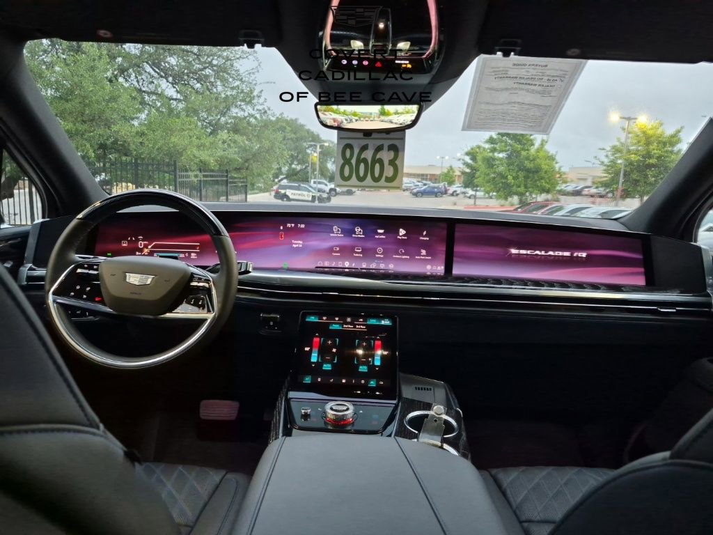 Used 2025 Cadillac Escalade IQ Sport 1 w/ Smart Trailering package image 28