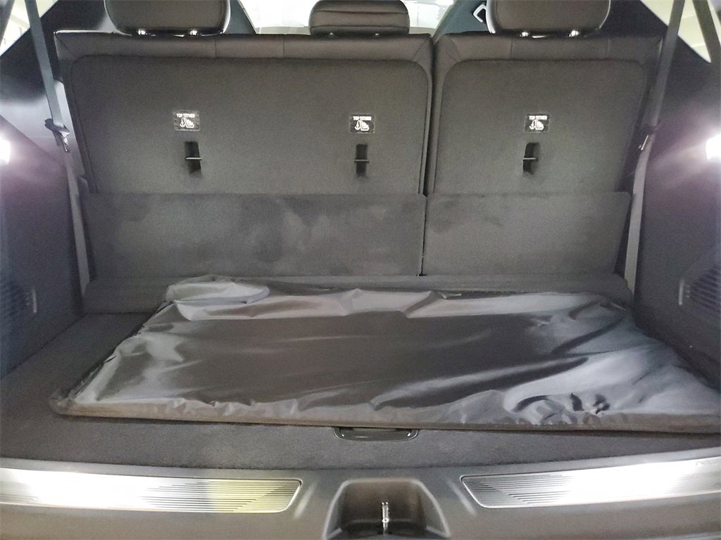 New 2026 Cadillac Escalade IQL Sport 1 w/ LPO, ONYX Package image 7