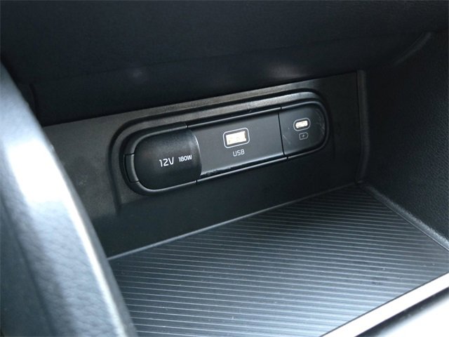 Certified 2025 Kia Sportage LX image 16
