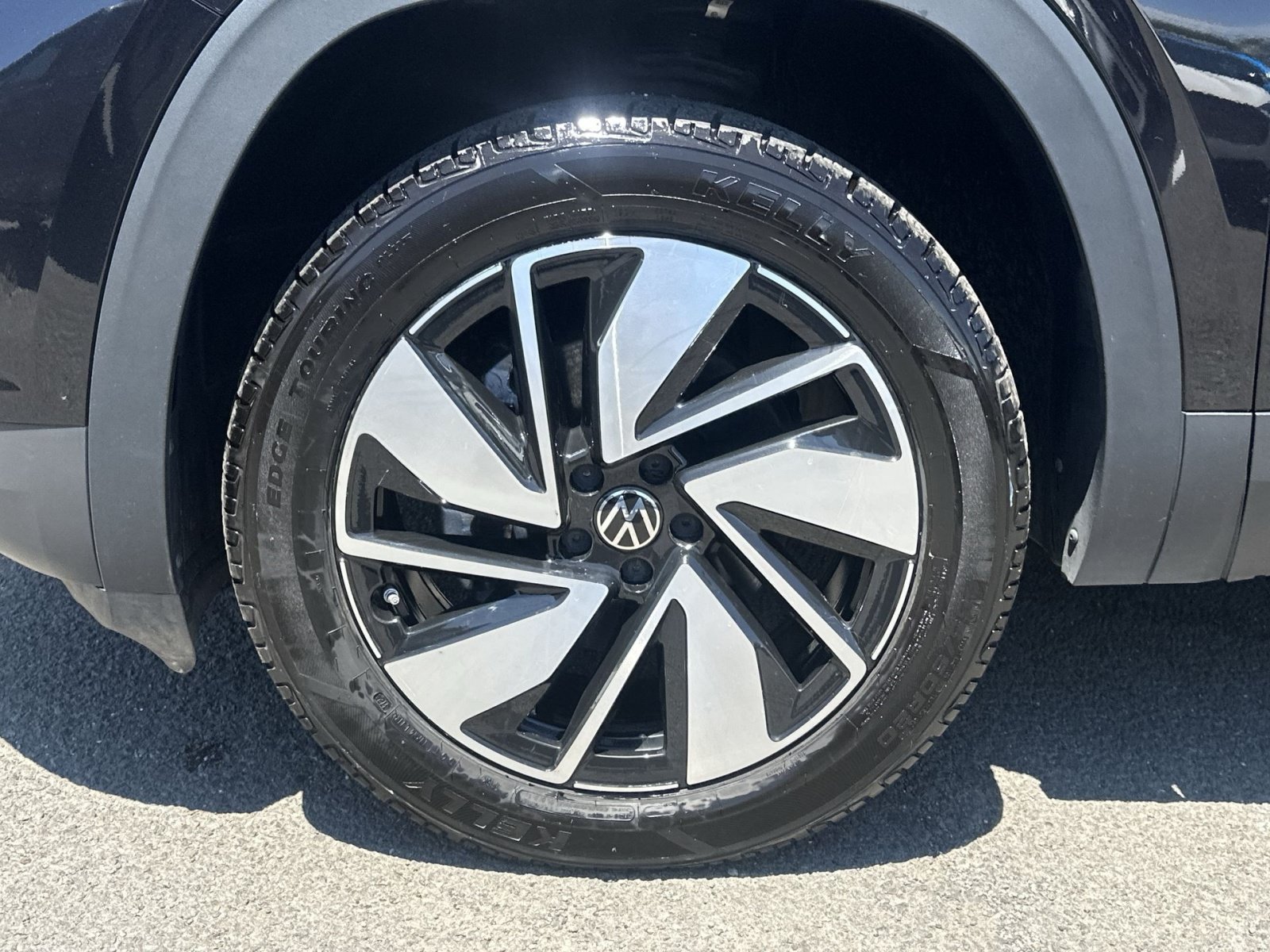 Used 2024 Volkswagen Atlas SE FWD image 20