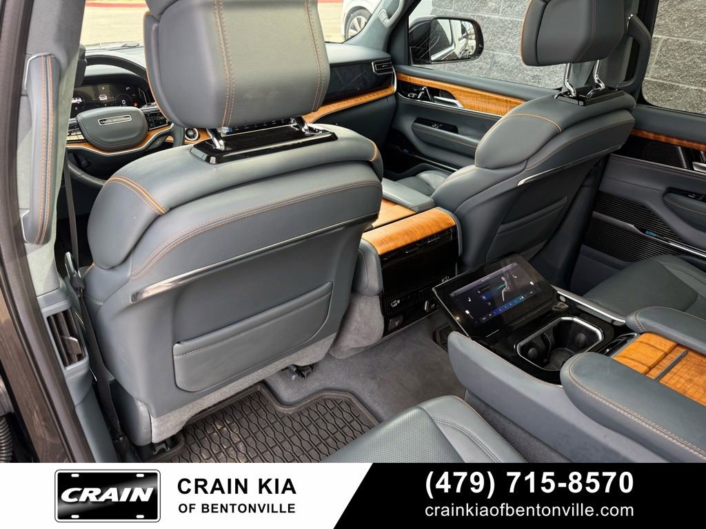Used 2022 Jeep Grand Wagoneer Series II w/ Convenience Group III AWD/4WD image 28