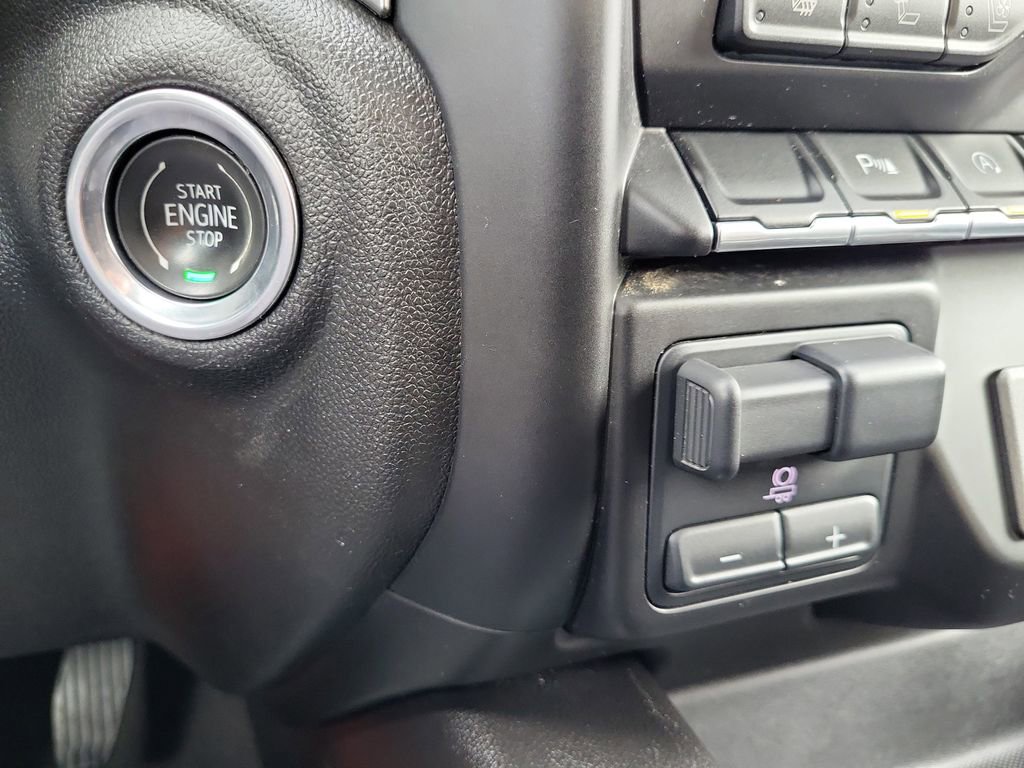 Used 2020 Chevrolet Silverado 1500 LTZ w/ LTZ Convenience Package image 21