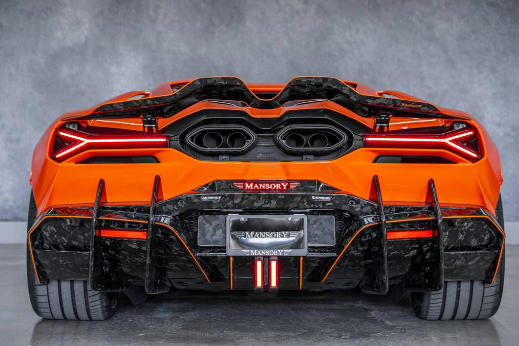 Used 2024 Lamborghini Revuelto AWD/4WD image 16