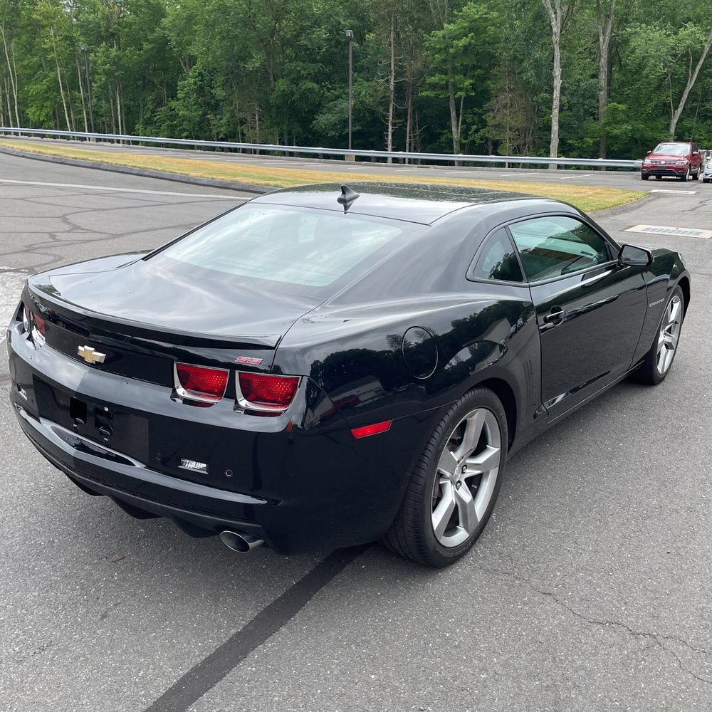 Used 2010 Chevrolet Camaro SS w/ RS Package RWD image 13