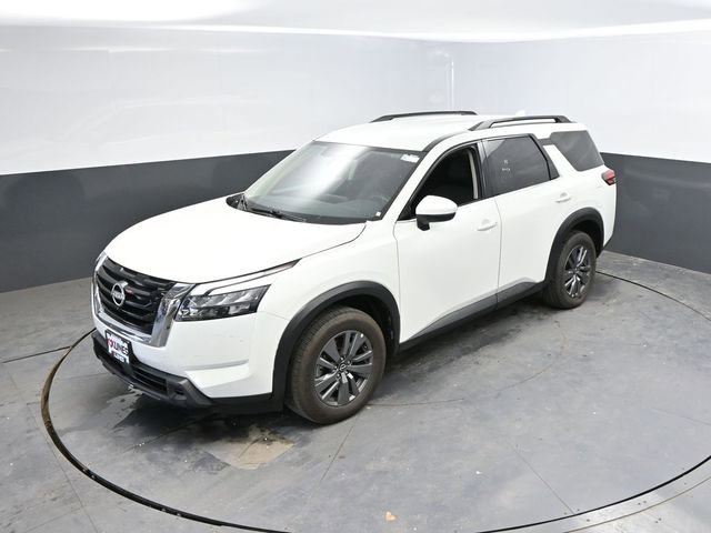 Used 2025 Nissan Pathfinder SV AWD/4WD image 31