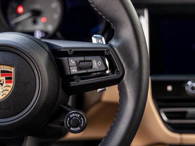 Certified 2025 Porsche Macan S image 50