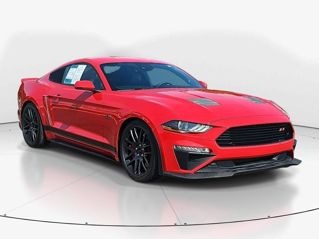 Used 2019 Ford Mustang GT Premium w/ GT Performance Package RWD image 3