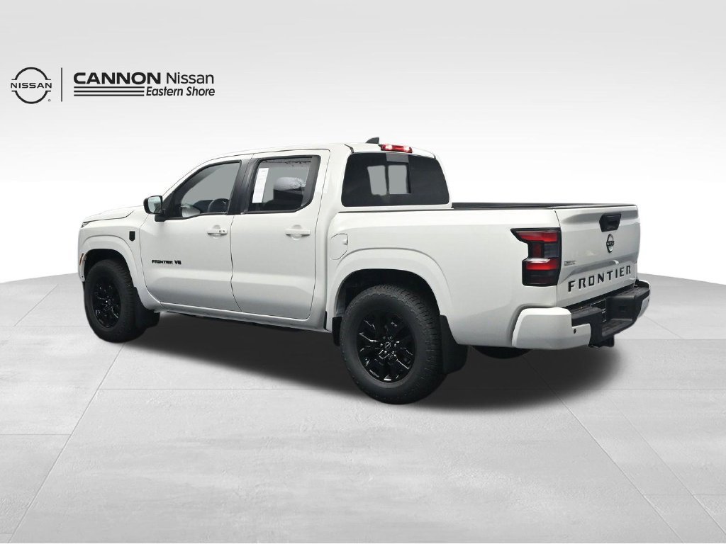 New 2027 Nissan Frontier SV w/ SV Convenience Package RWD image 3