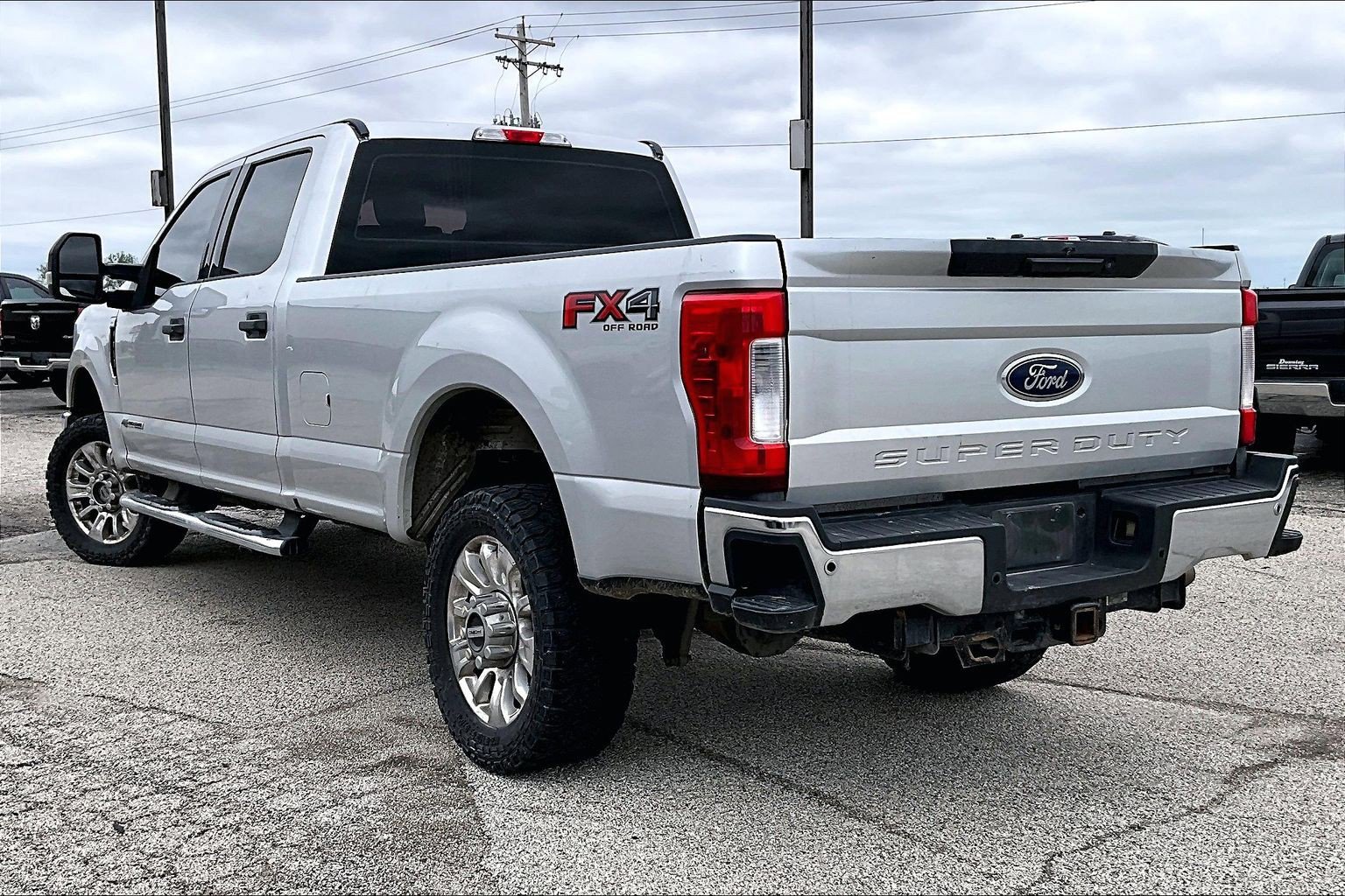 Used 2018 Ford F350 XLT w/ XLT Value Package AWD/4WD image 5