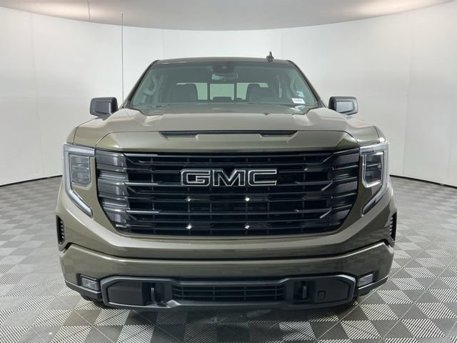 Used 2024 GMC Sierra 1500 Elevation w/ Preferred Package AWD/4WD image 2