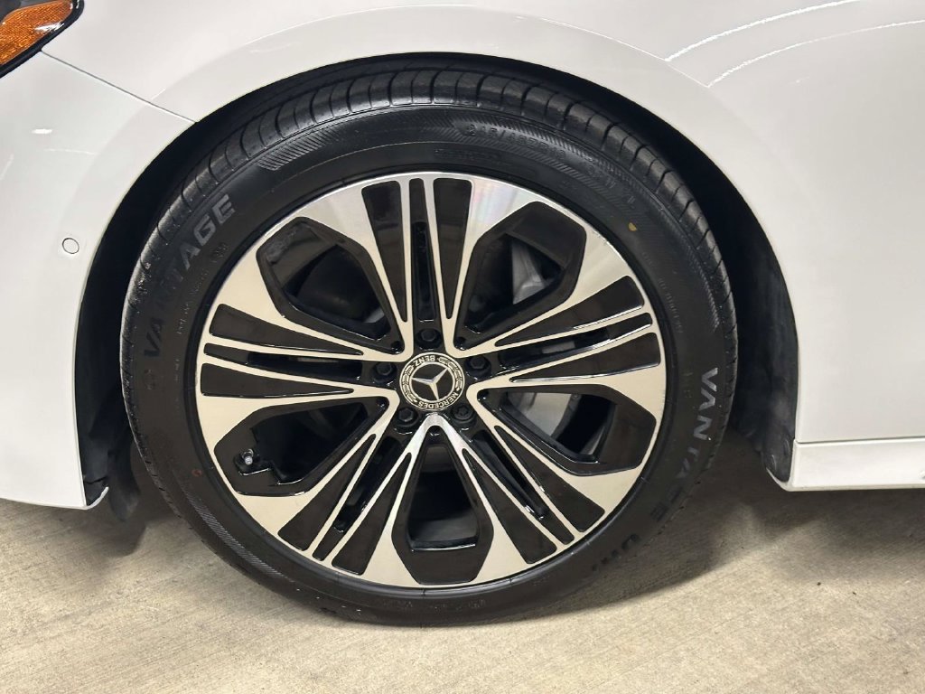 Used 2025 Mercedes-Benz E 350 4MATIC Sedan w/ Winter Package image 9