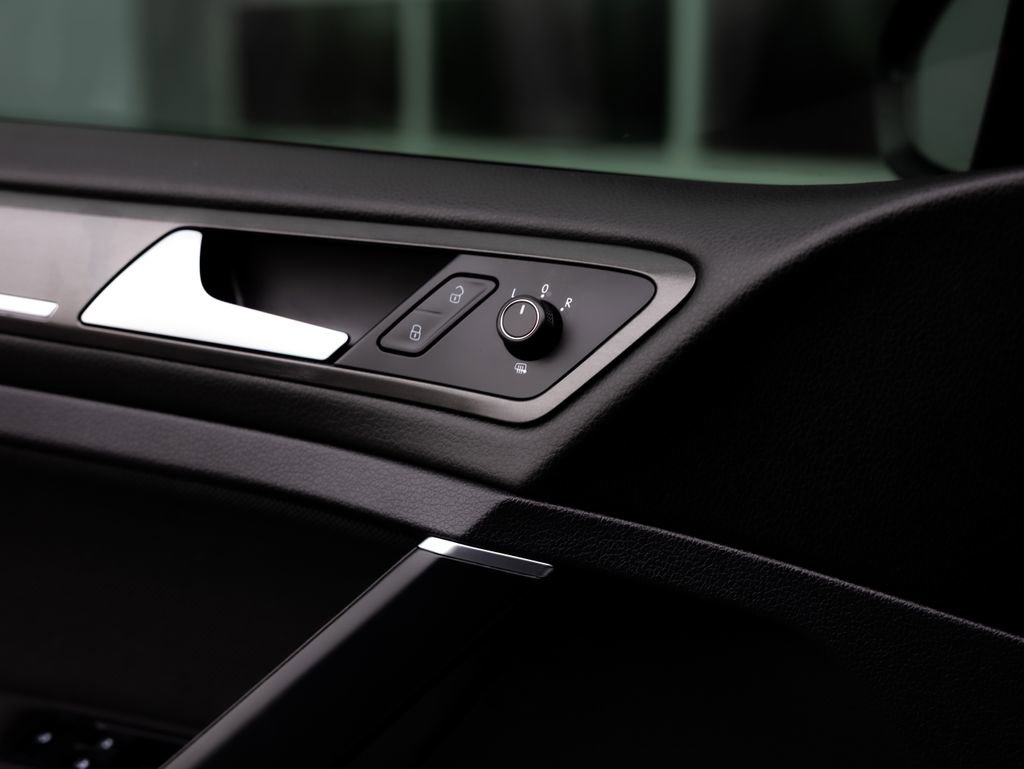 Used 2019 Volkswagen GTI S image 25