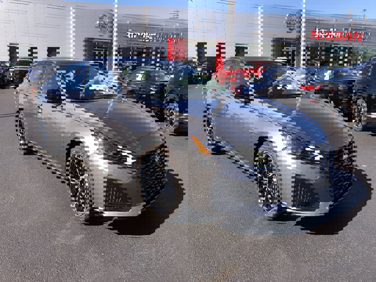 New 2025 Nissan Altima 2.5 SR w/ SR Premium Package image 15