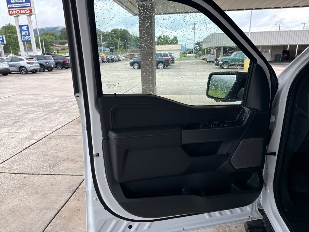New 2025 Ford F150 XLT w/ Equipment Group 303A High image 15