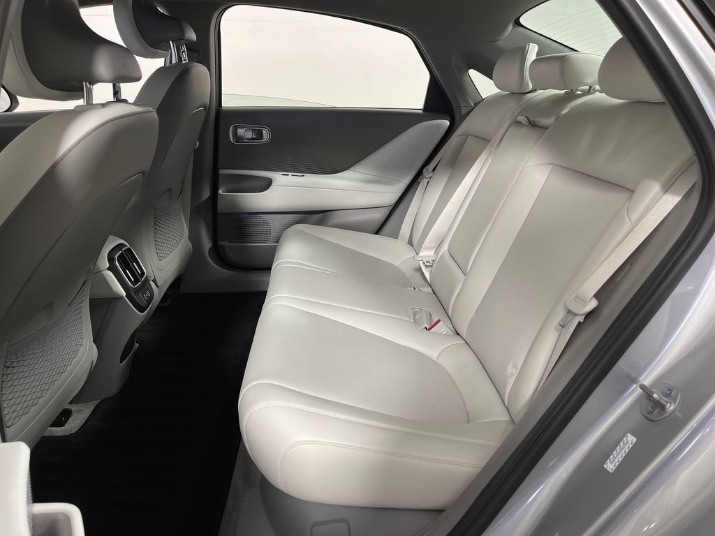 Used 2023 Hyundai Ioniq 6 SEL RWD image 13