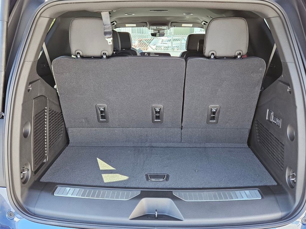 New 2026 Chevrolet Tahoe High Country image 11