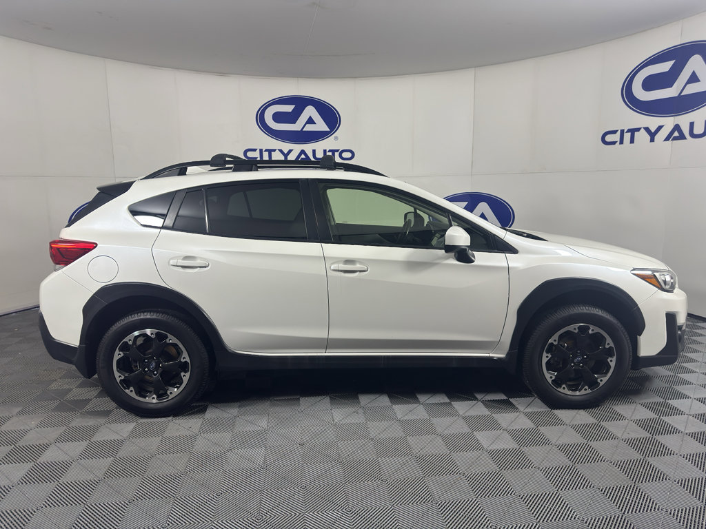 Used 2021 Subaru Crosstrek 2.0i Premium w/ Moonroof Package AWD/4WD image 2