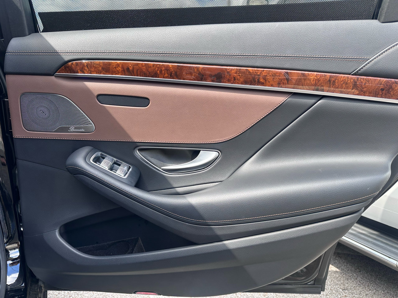 Used 2014 Mercedes-Benz S 550 Sedan image 38