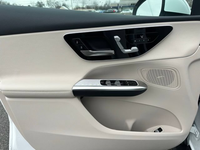 New 2026 Mercedes-Benz GLC 300 4MATIC image 12