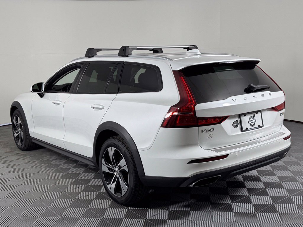 Used 2021 Volvo V60 T5 Cross Country w/ Climate Package AWD/4WD image 11
