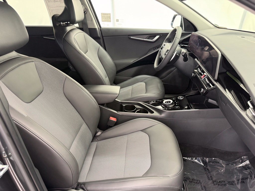 Used 2025 Kia Niro Wind FWD image 20