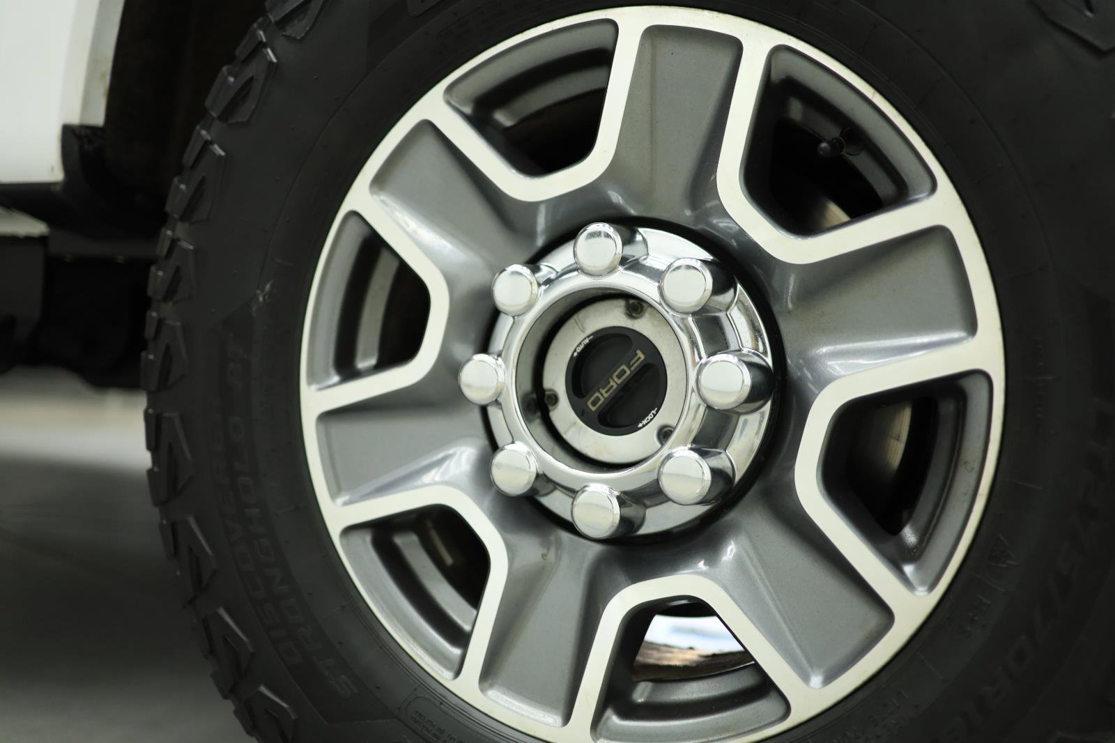 Used 2023 Ford F350 Lariat image 21