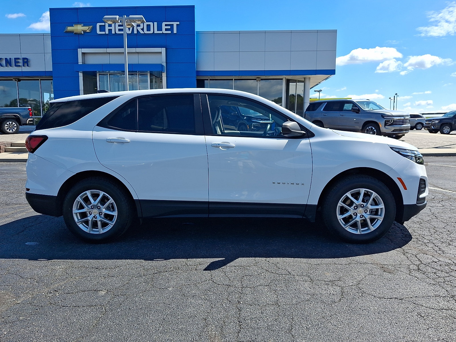 Certified 2022 Chevrolet Equinox LS w/ LS Convenience Package AWD/4WD image 7