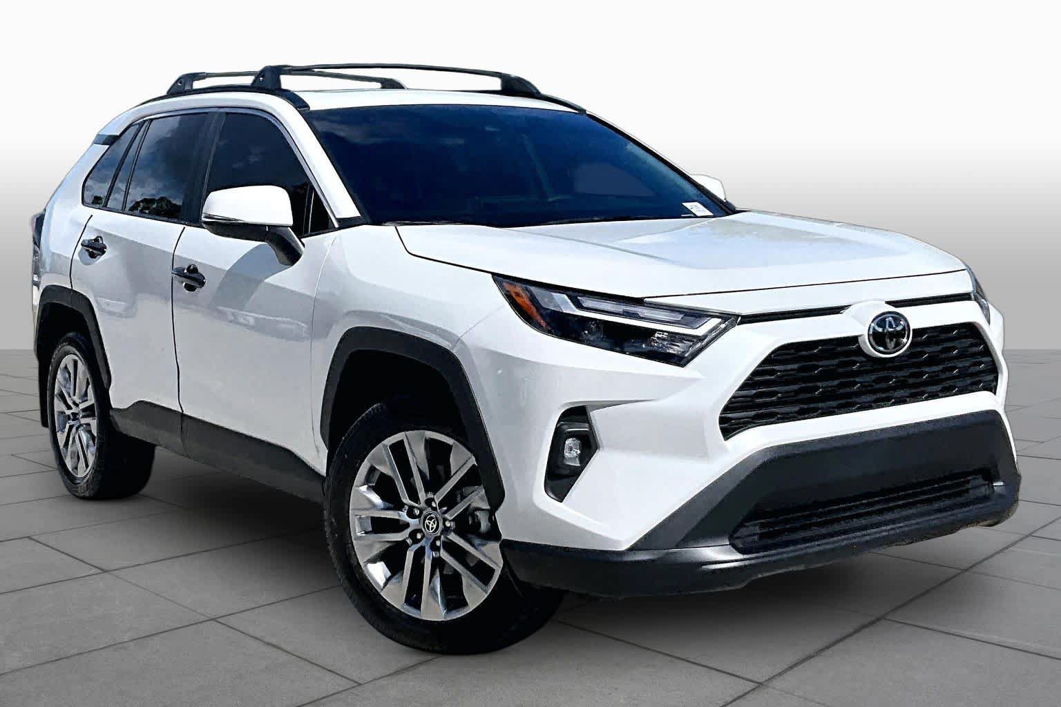 Used 2025 Toyota RAV4 XLE Premium w/ Weather Package FWD image 3