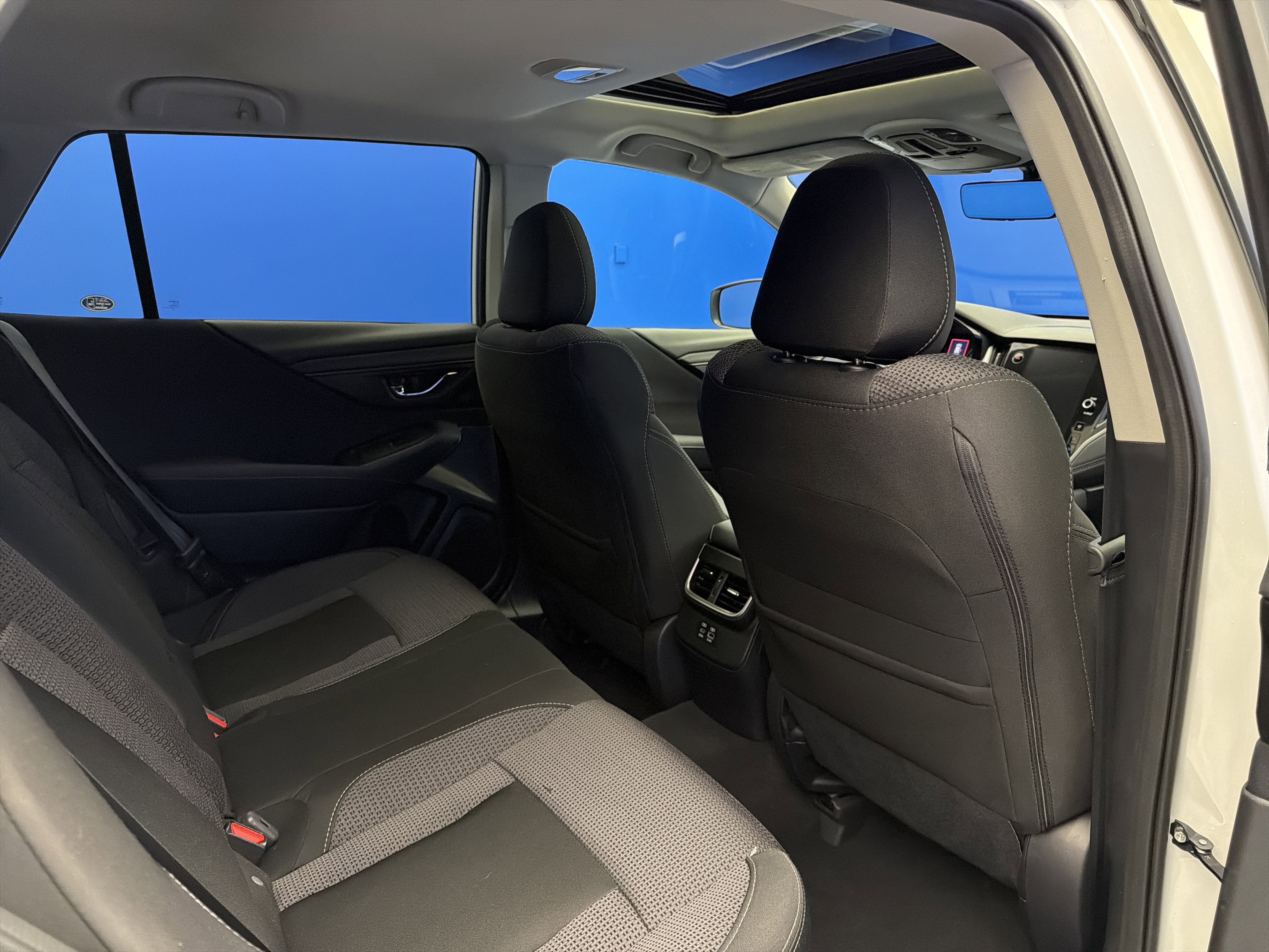 Certified 2025 Subaru Outback Premium w/ Popular Package #1A image 26