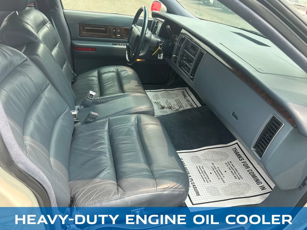 Used 1995 Cadillac Fleetwood Brougham RWD image 29
