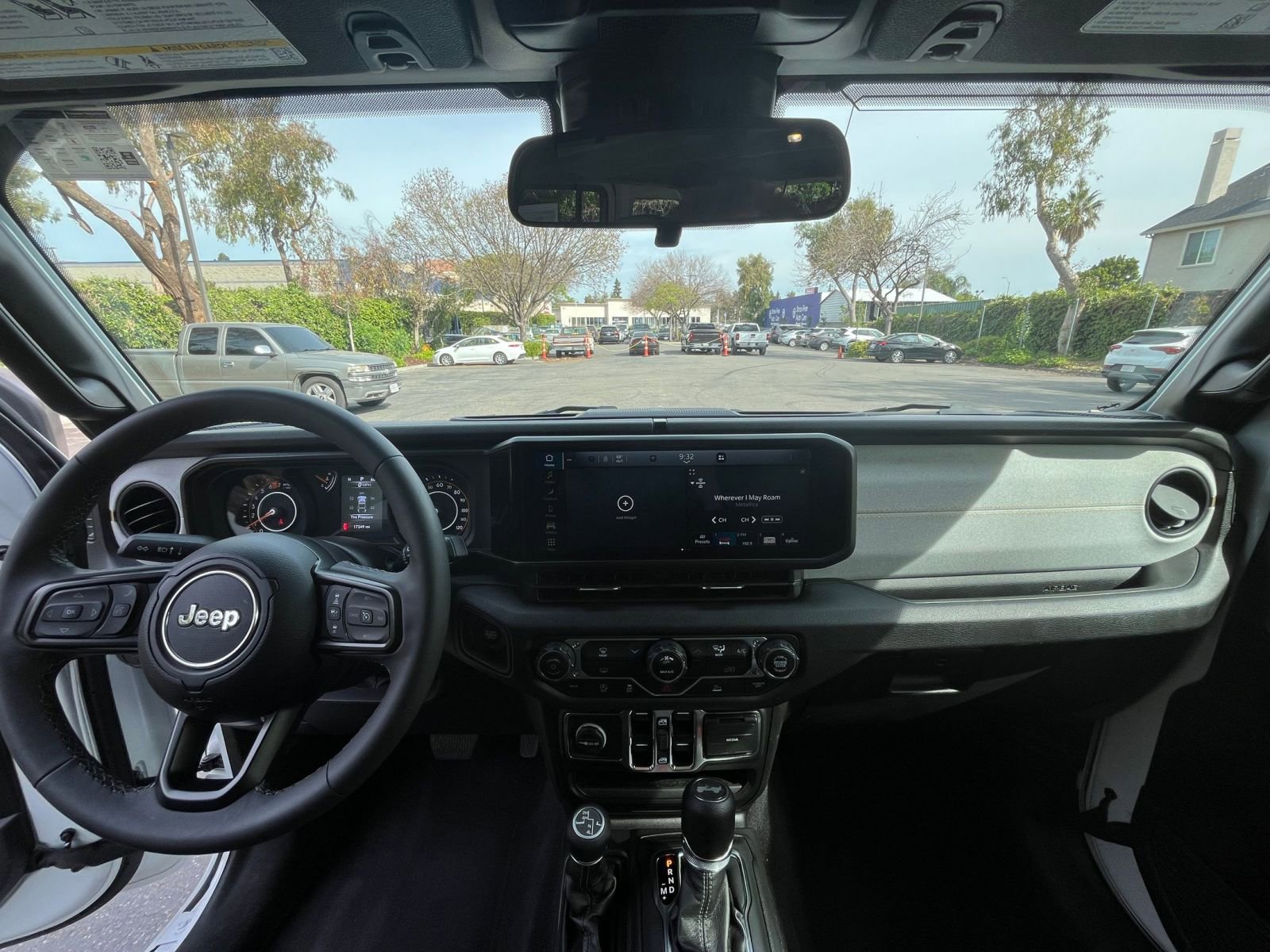 Used 2025 Jeep Wrangler Unlimited Sport AWD/4WD image 32