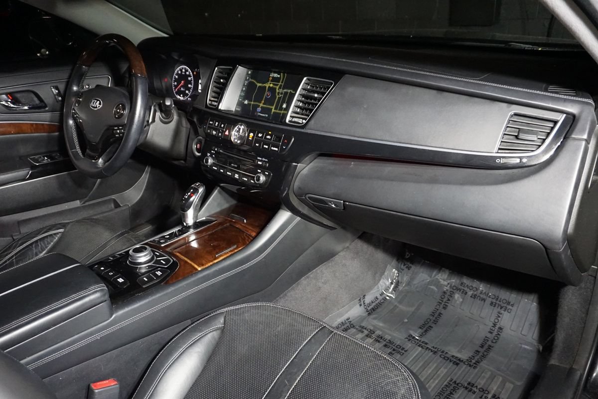 Used 2016 Kia K900 Luxury RWD image 18