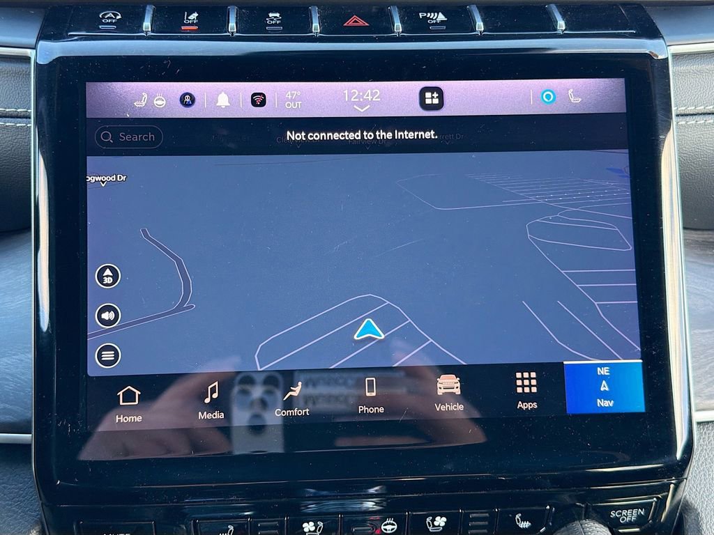 Used 2024 Jeep Grand Cherokee L Limited w/ Luxury Tech Group II image 36