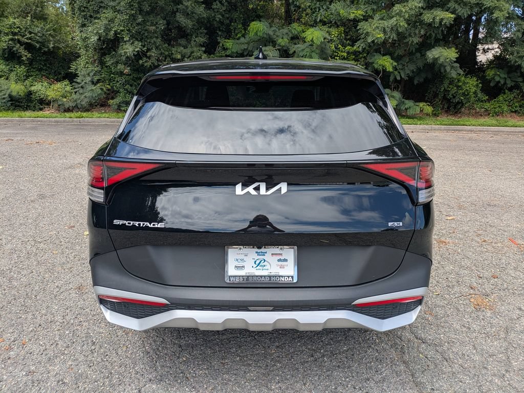 Used 2025 Kia Sportage LX AWD/4WD image 5