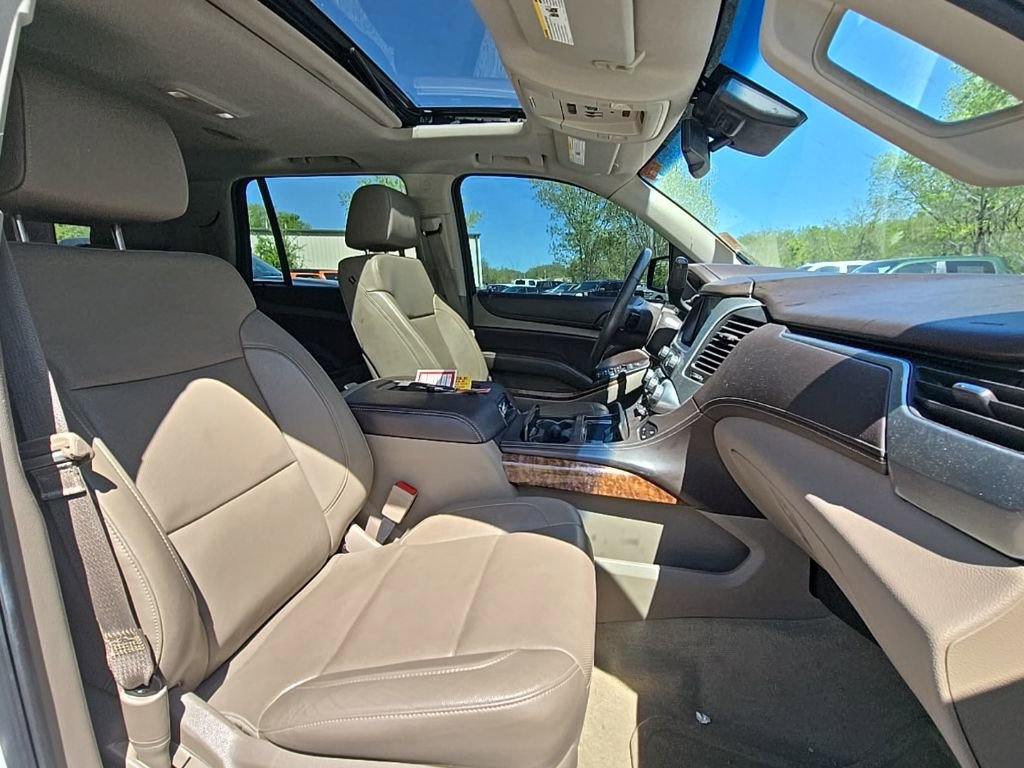 Used 2016 Chevrolet Tahoe LTZ AWD/4WD image 17