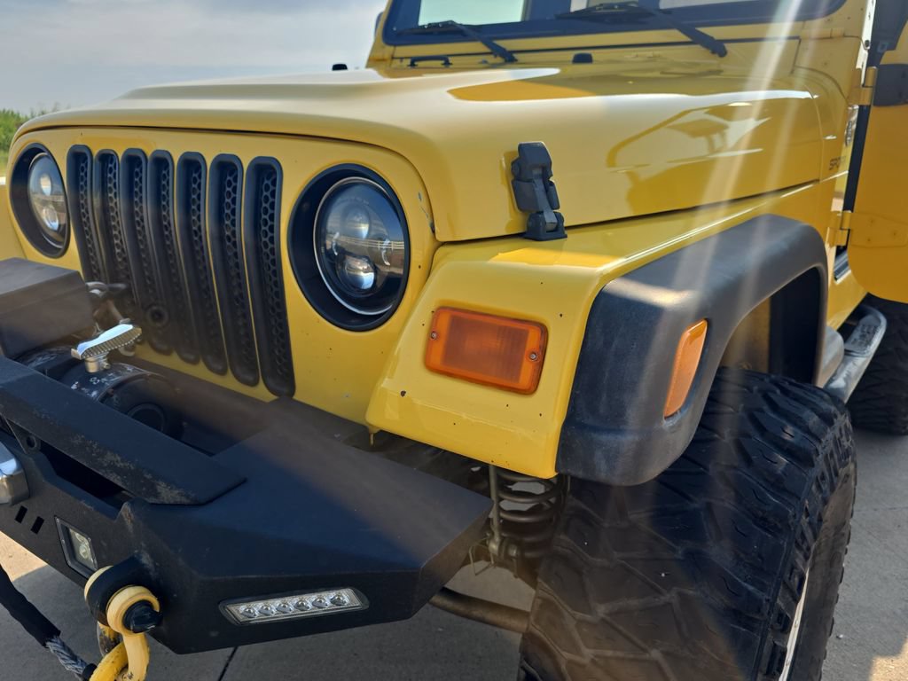 Used 2004 Jeep Wrangler 4WD image 24
