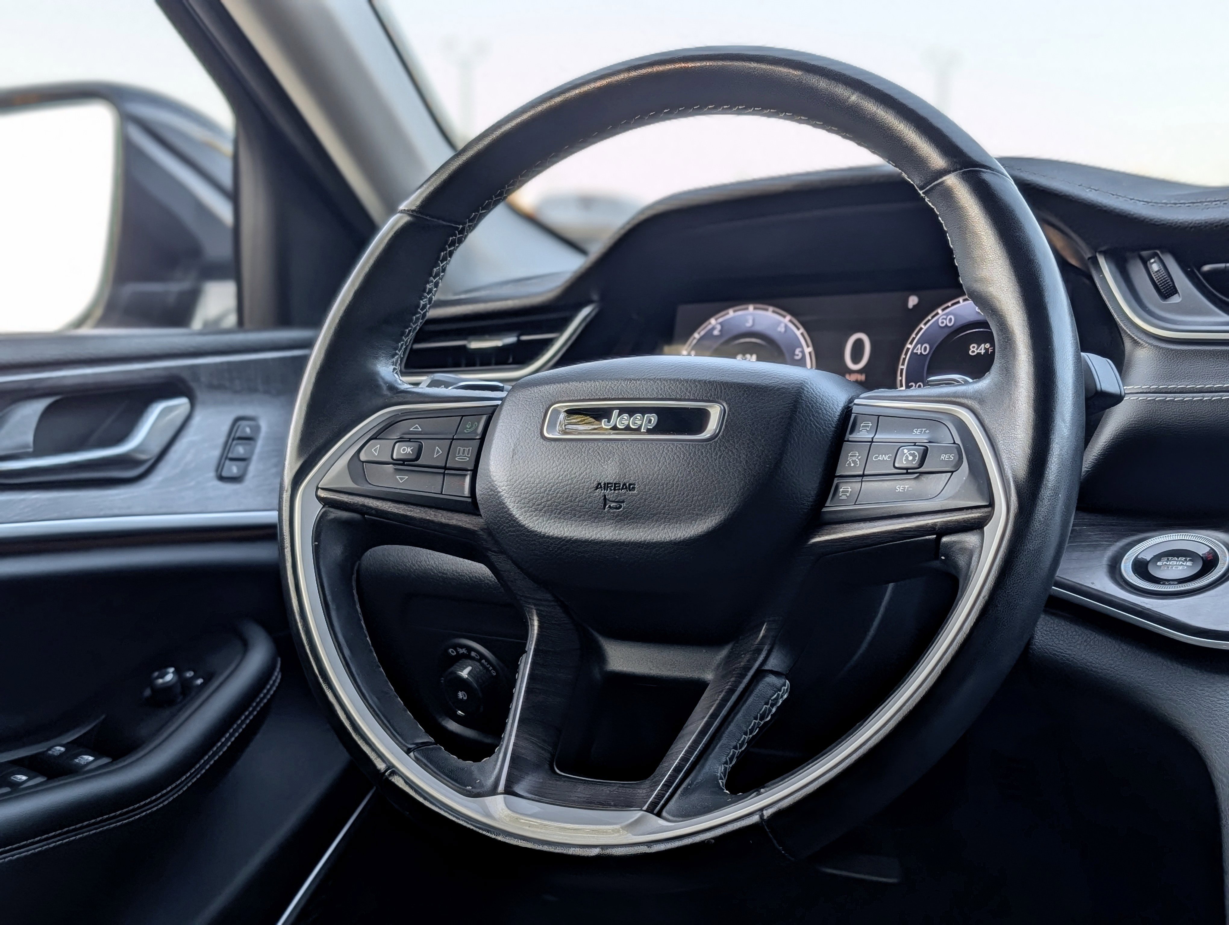 Used 2021 Jeep Grand Cherokee L Limited image 11