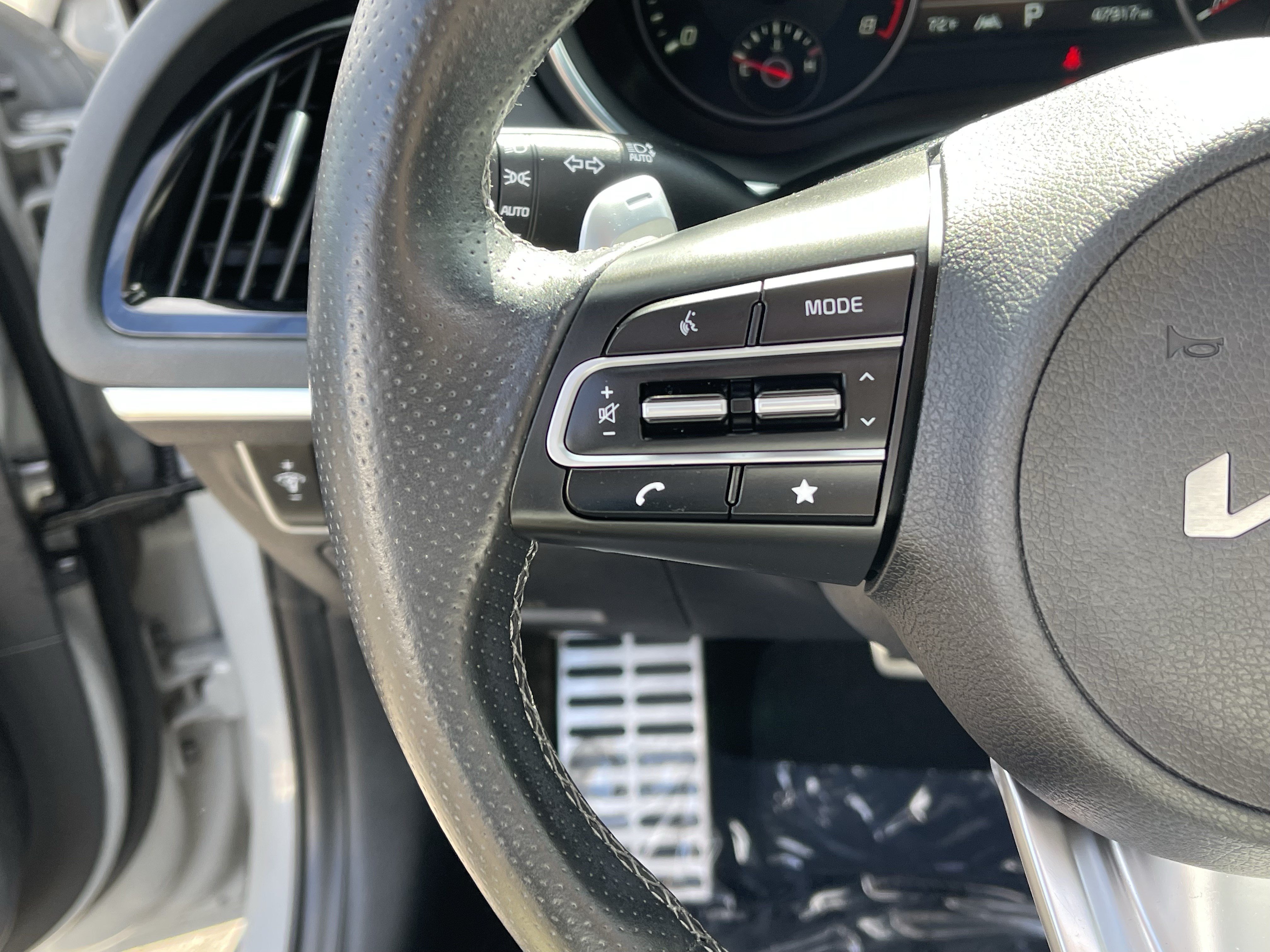 Used 2022 Kia Stinger GT2 AWD/4WD image 23