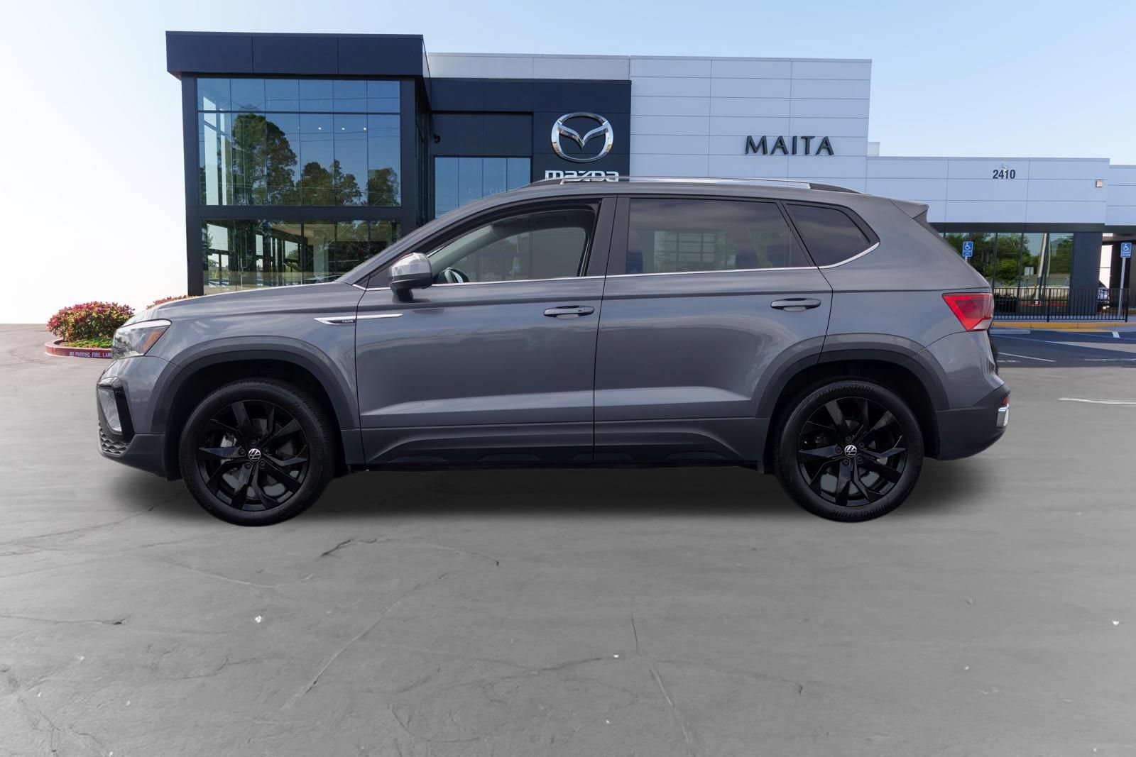 Used 2022 Volkswagen Taos SE FWD image 6