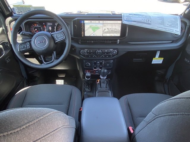 New 2025 Jeep Wrangler Unlimited Rubicon w/ Technology Group image 33